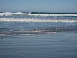 A simple shot of the Pacific ocean. 